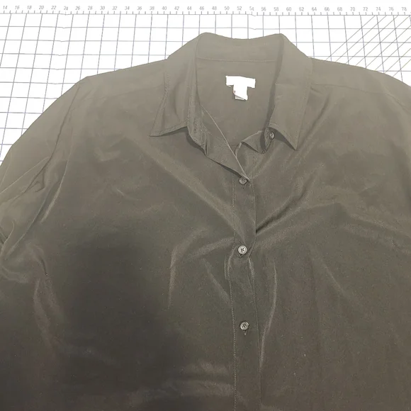 GUC | Chico’s | 3 | Black Button-Down Shirt - Picture 4 of 7